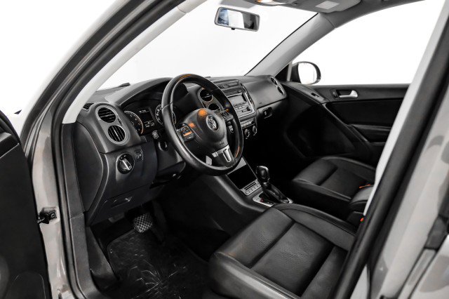 Used 2014 Volkswagen Tiguan S AWD/4WD image 12