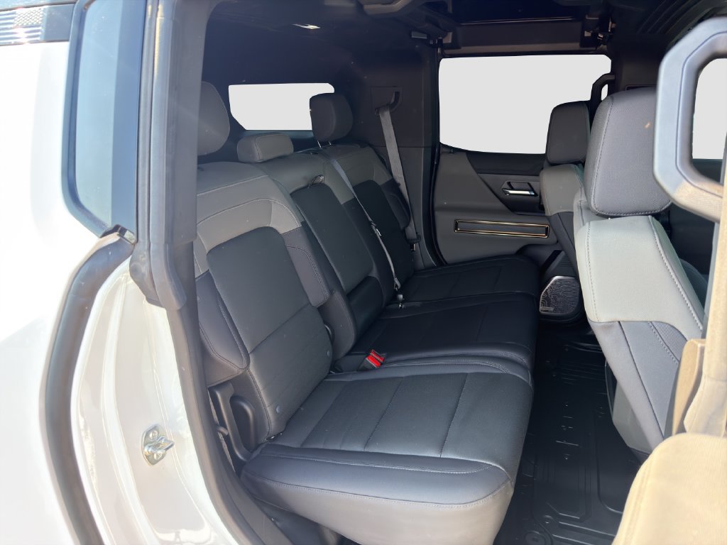 Used 2025 GMC Hummer EV 2X AWD/4WD image 30