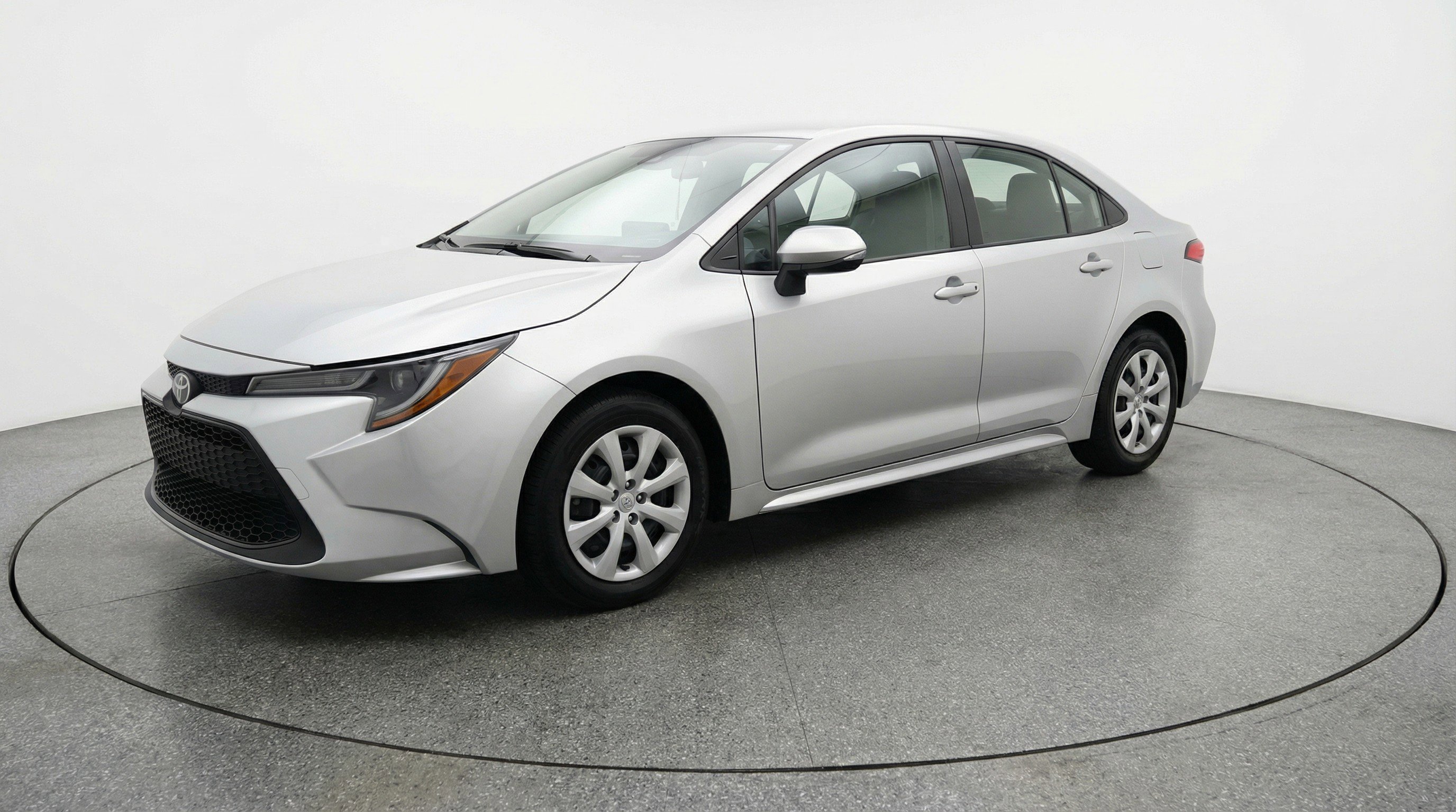 Used 2025 Toyota Corolla LE FWD image 3