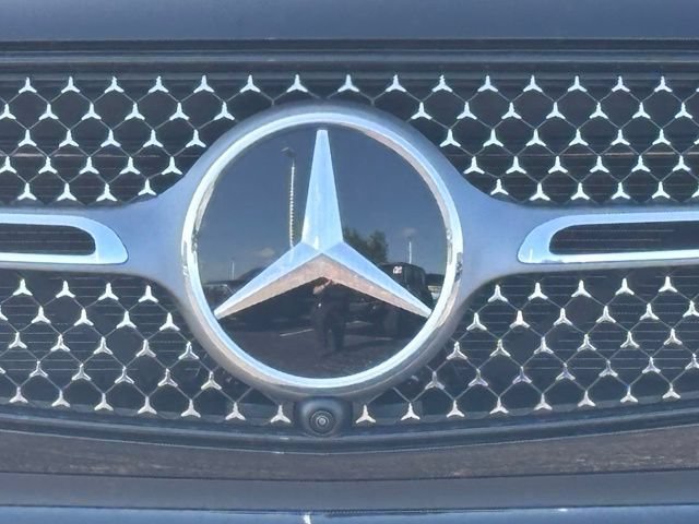 New 2027 Mercedes-Benz GLC 300 4MATIC image 3