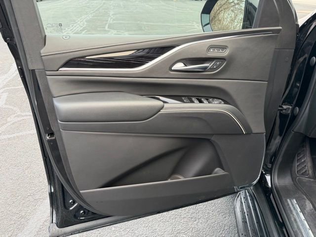 Used 2023 Cadillac Escalade Sport AWD/4WD image 12