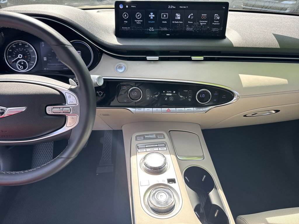 Used 2025 Genesis GV70 2.5T w/ Select Package image 28