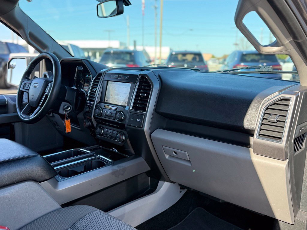 Used 2018 Ford F150 XLT w/ Equipment Group 302A Luxury AWD/4WD image 15
