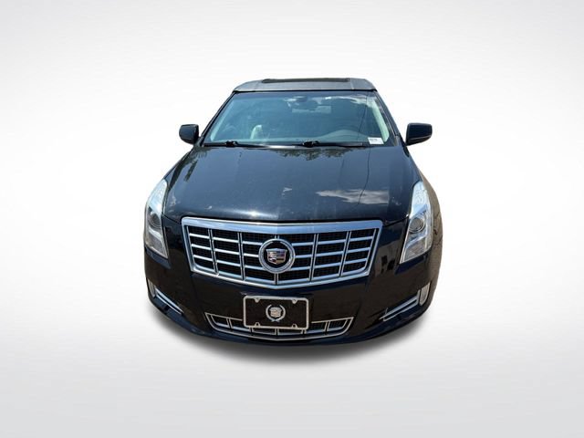 Used 2013 Cadillac XTS Luxury AWD/4WD image 2