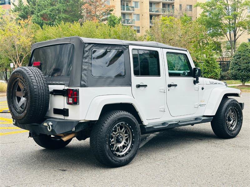 Used 2015 Jeep Wrangler Unlimited Sahara AWD/4WD image 40