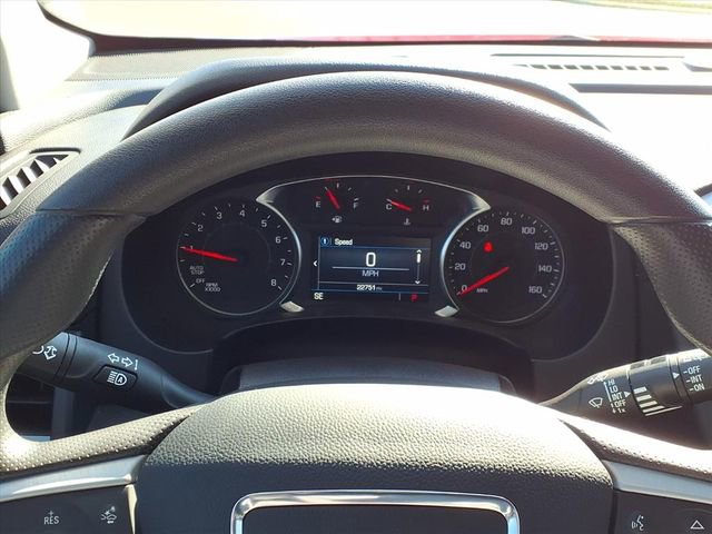 Used 2024 GMC Terrain SLE w/ Driver Convenience Package image 12
