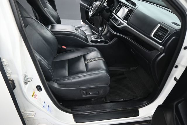 Used 2018 Toyota Highlander SE AWD/4WD image 78