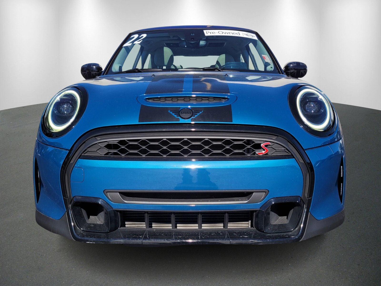 Used 2022 MINI Cooper S image 2