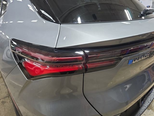 New 2026 Chevrolet Equinox EV LT image 33