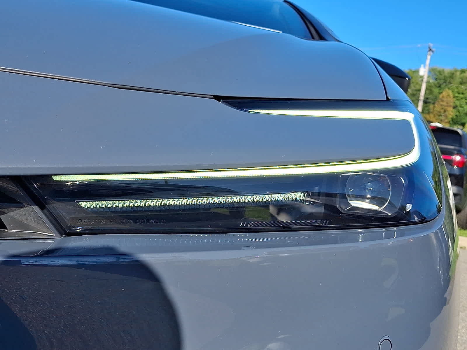 Certified 2023 Toyota Prius XLE FWD image 11