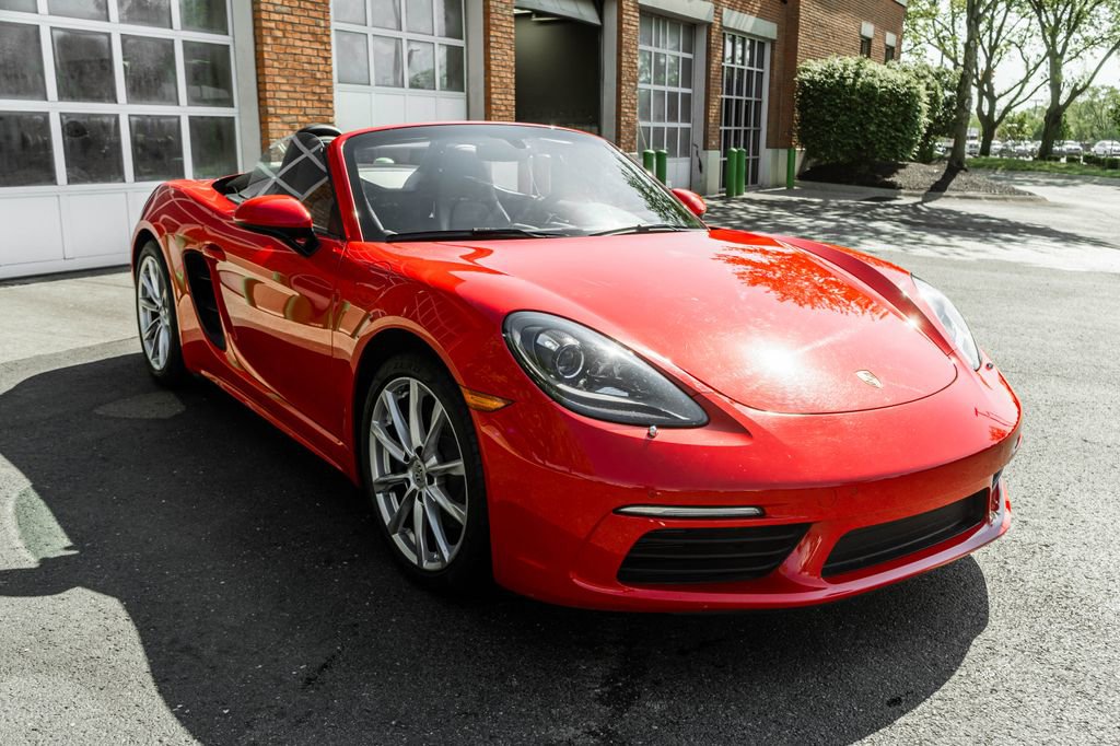 Used 2024 Porsche 718 Boxster w/ Premium Package RWD image 7