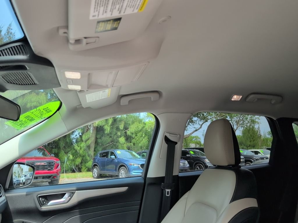 Certified 2022 Ford Escape SEL image 10