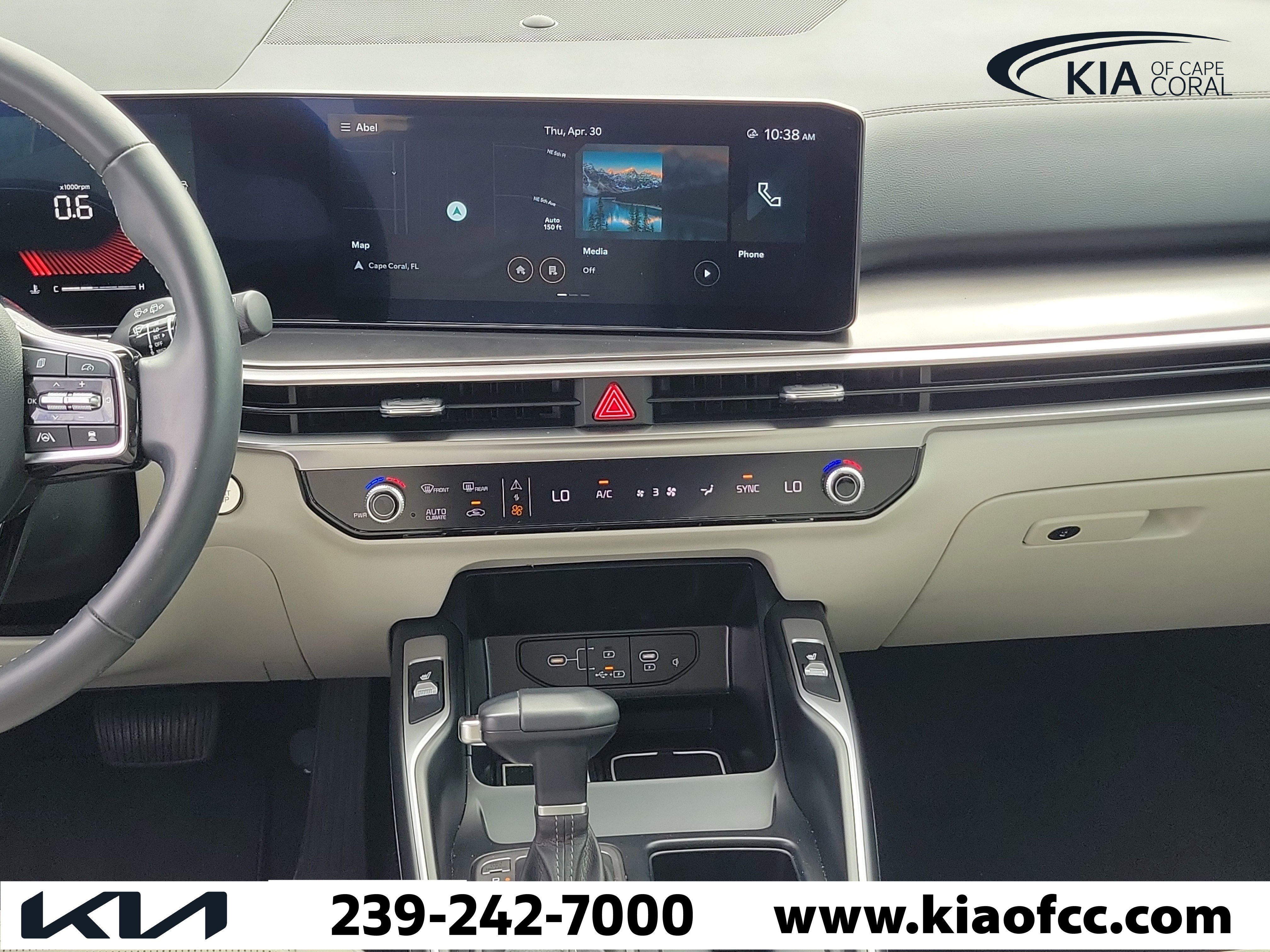 Used 2025 Kia Sorento S w/ Panoramic Sunroof Package FWD image 15