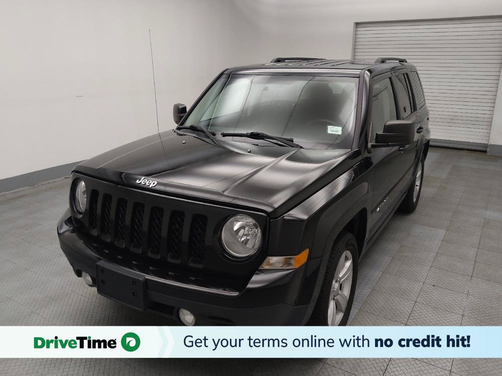 Used 2016 Jeep Patriot Latitude AWD/4WD image 1