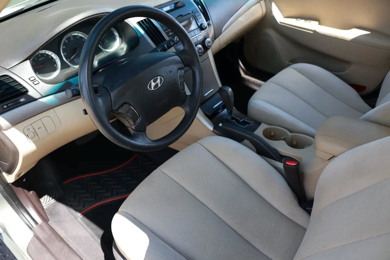 Used 2009 Hyundai Sonata GLS FWD image 4