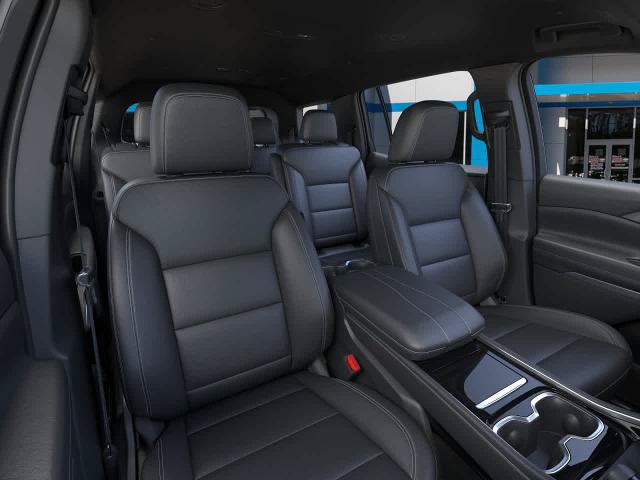 New 2026 Chevrolet Traverse LT w/ Driver Confidence Package AWD/4WD image 16