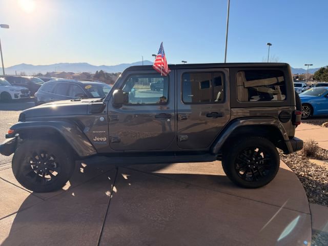 Used 2022 Jeep Wrangler Unlimited Sahara w/ Cold Weather Group AWD/4WD image 4
