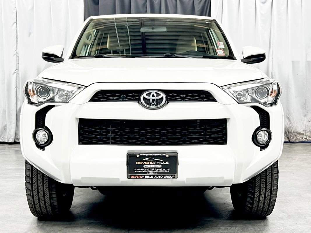 Used 2017 Toyota 4Runner SR5 image 2