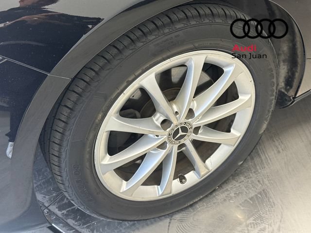 Used 2020 Mercedes-Benz A 220 4MATIC w/ Premium Package image 5