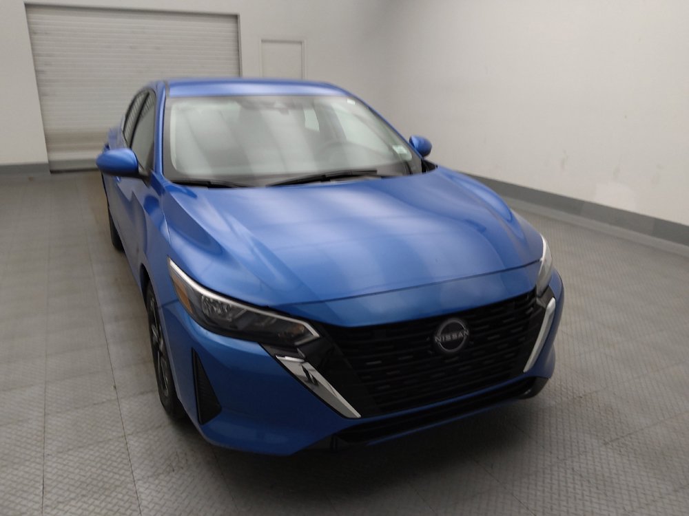 Used 2025 Nissan Sentra SV FWD image 14