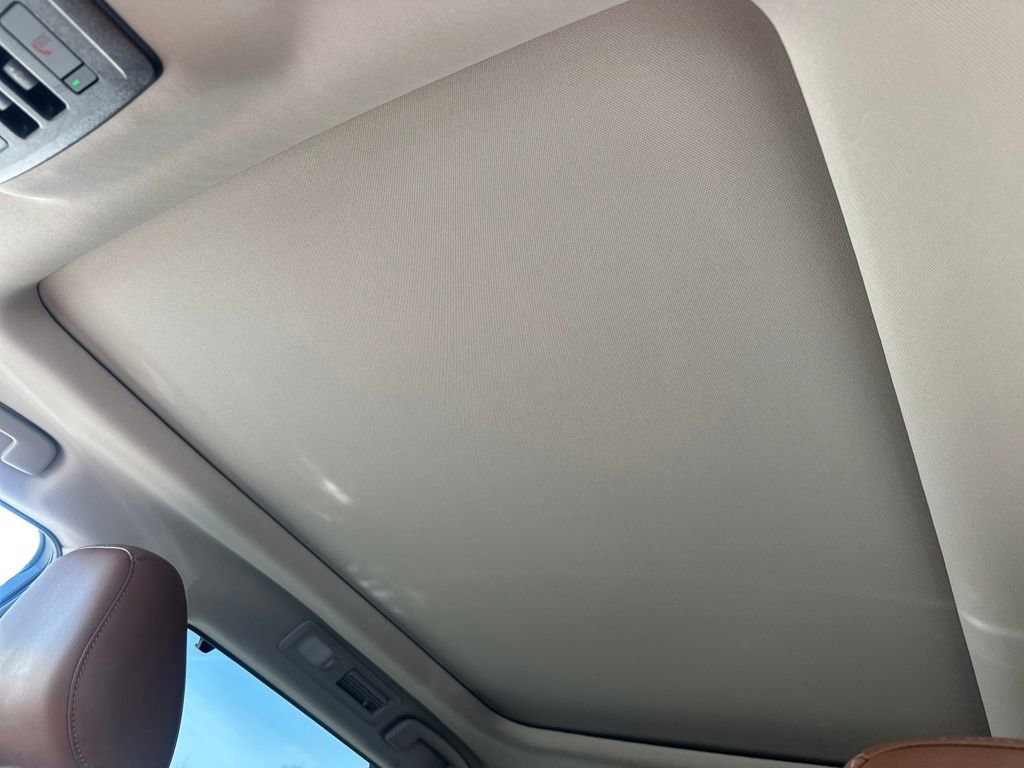 Used 2025 Nissan Pathfinder Platinum w/ Cargo Package image 18