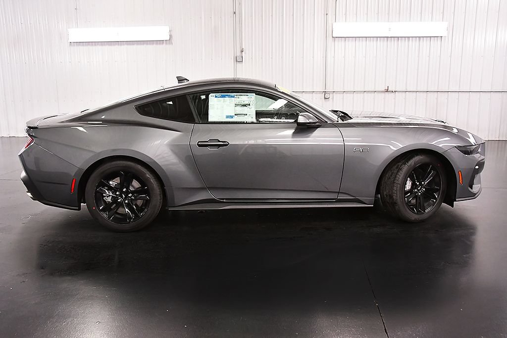 New 2026 Ford Mustang GT RWD image 8