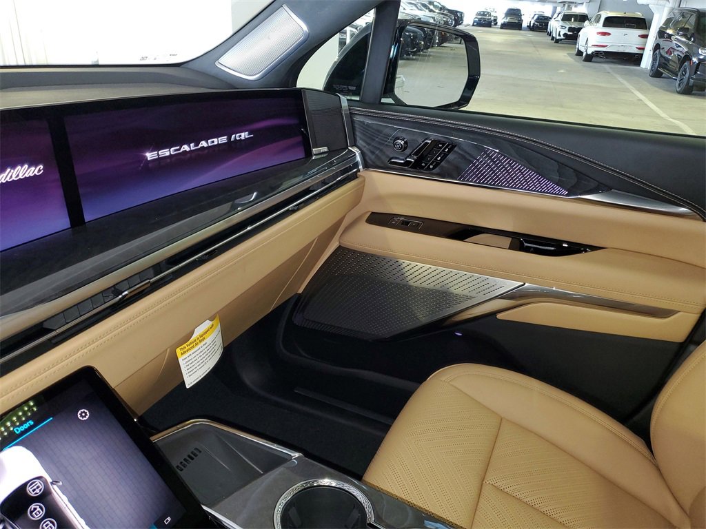 New 2026 Cadillac Escalade IQL Sport 2 w/ LPO, ONYX Package image 21