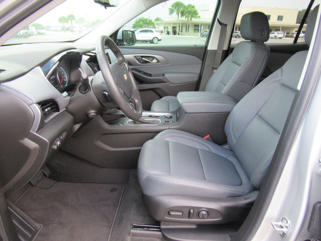 Used 2020 Chevrolet Traverse Premier FWD image 20