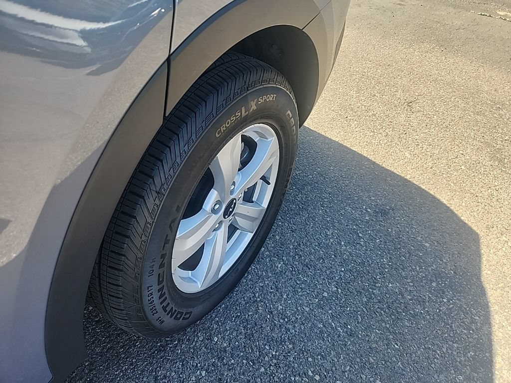 Certified 2023 Kia Sorento LX FWD image 8