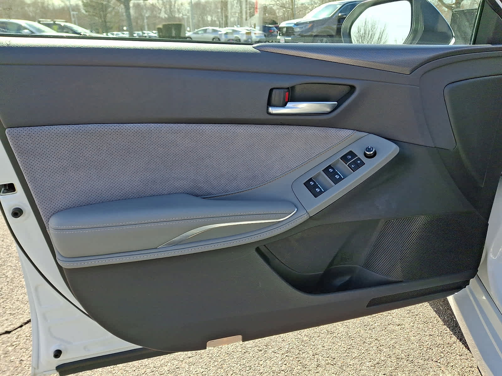 Certified 2019 Toyota Avalon XSE w/ All Weather Liner Package image 13