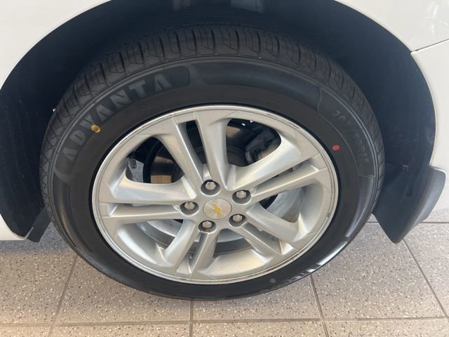 Used 2017 Chevrolet Cruze LT w/ Convenience Package image 26