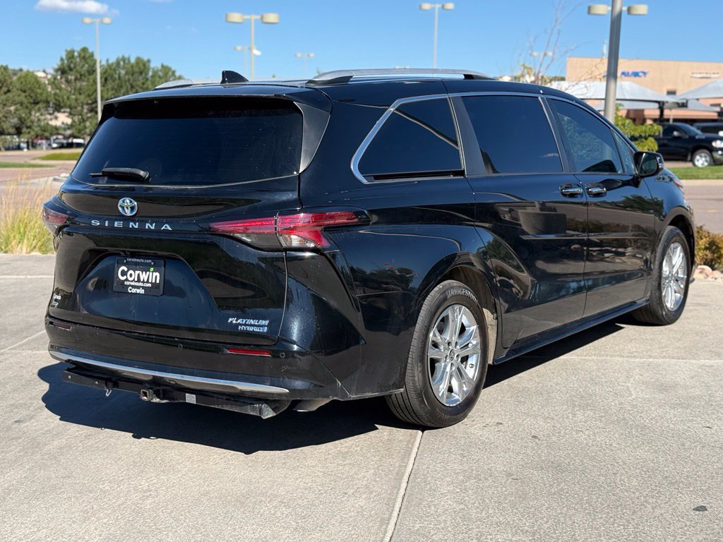 Used 2022 Toyota Sienna Platinum AWD/4WD image 9