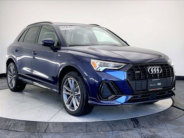 Certified 2025 Audi Q3 2.0T Premium w/ Convenience Package