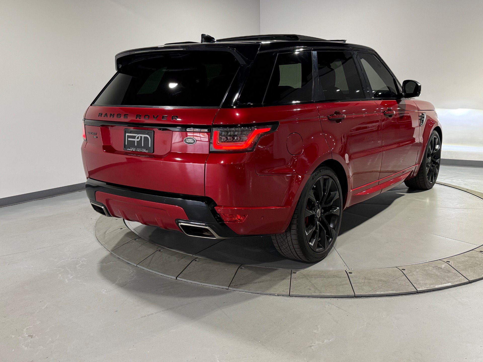 Used 2021 Land Rover Range Rover Sport HST AWD/4WD image 8