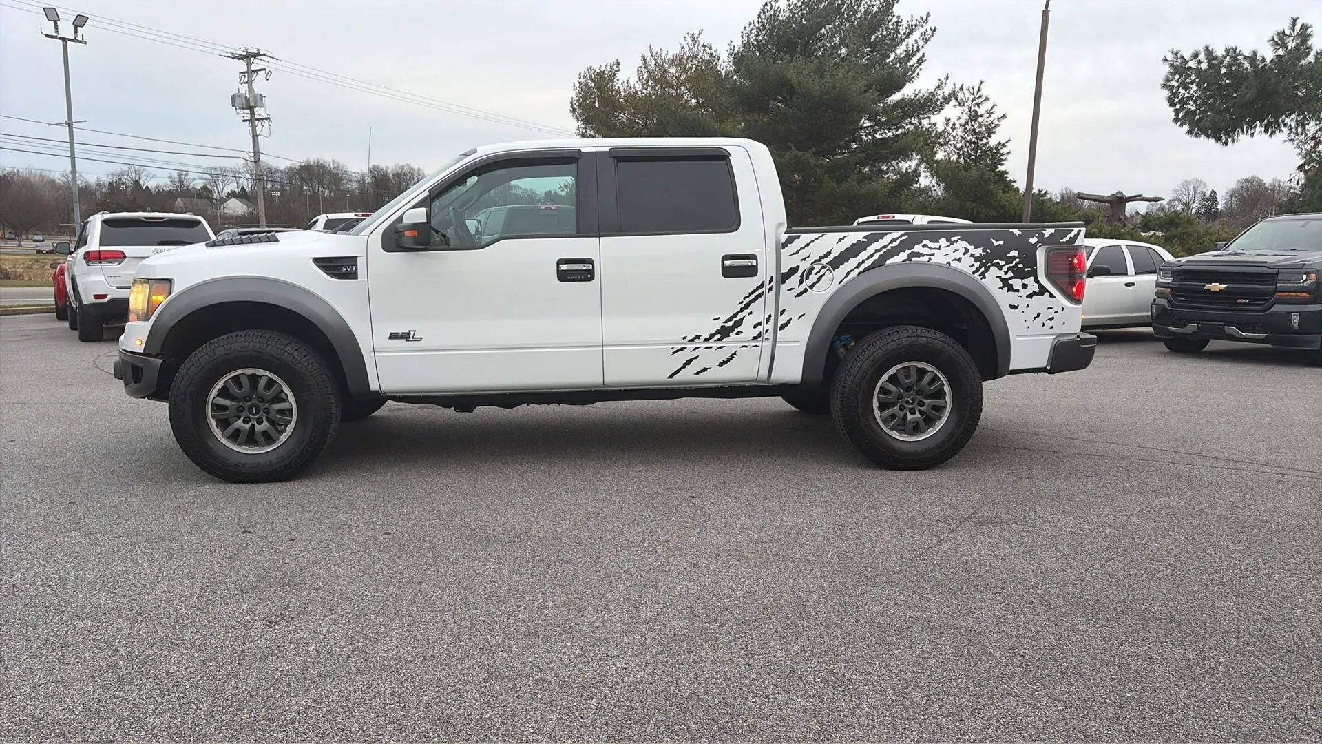 Used 2011 Ford F150 Raptor w/ Raptor Luxury Pkg image 11