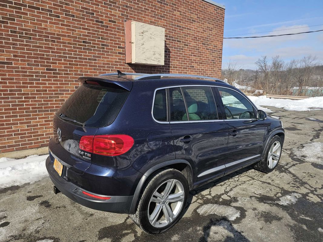 Used 2014 Volkswagen Tiguan R-Line image 2