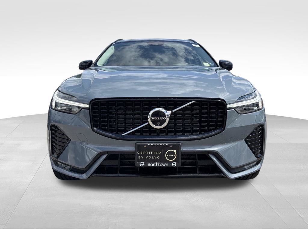 Certified 2024 Volvo XC60 B5 Plus w/ Protection Package Premier AWD/4WD image 5