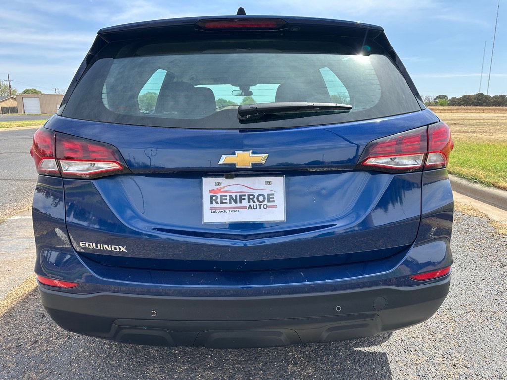 Used 2022 Chevrolet Equinox LS FWD image 9