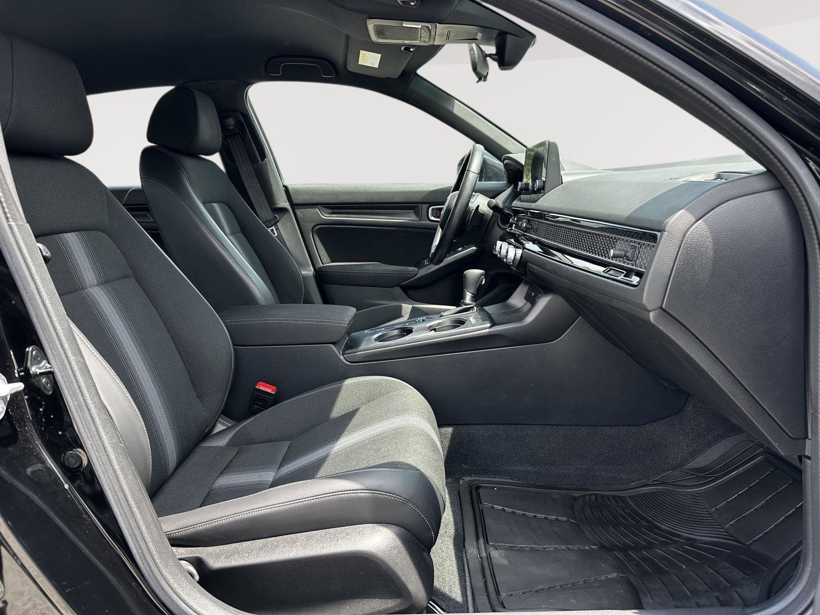 Used 2023 Honda Civic Sport image 23