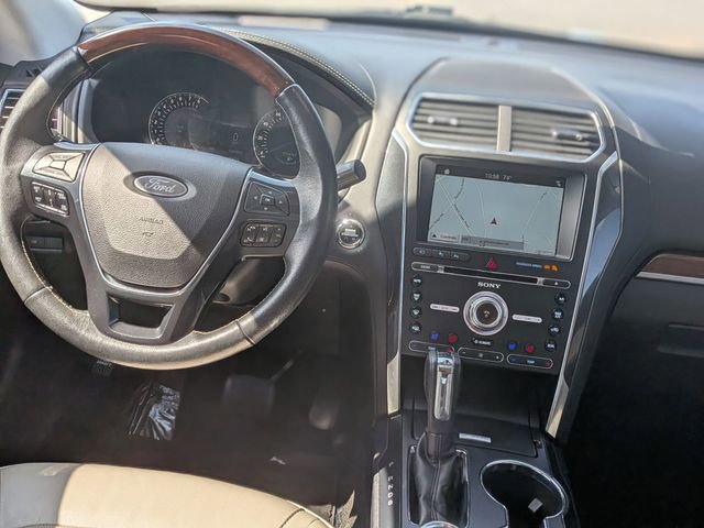 Used 2018 Ford Explorer Platinum AWD/4WD image 29