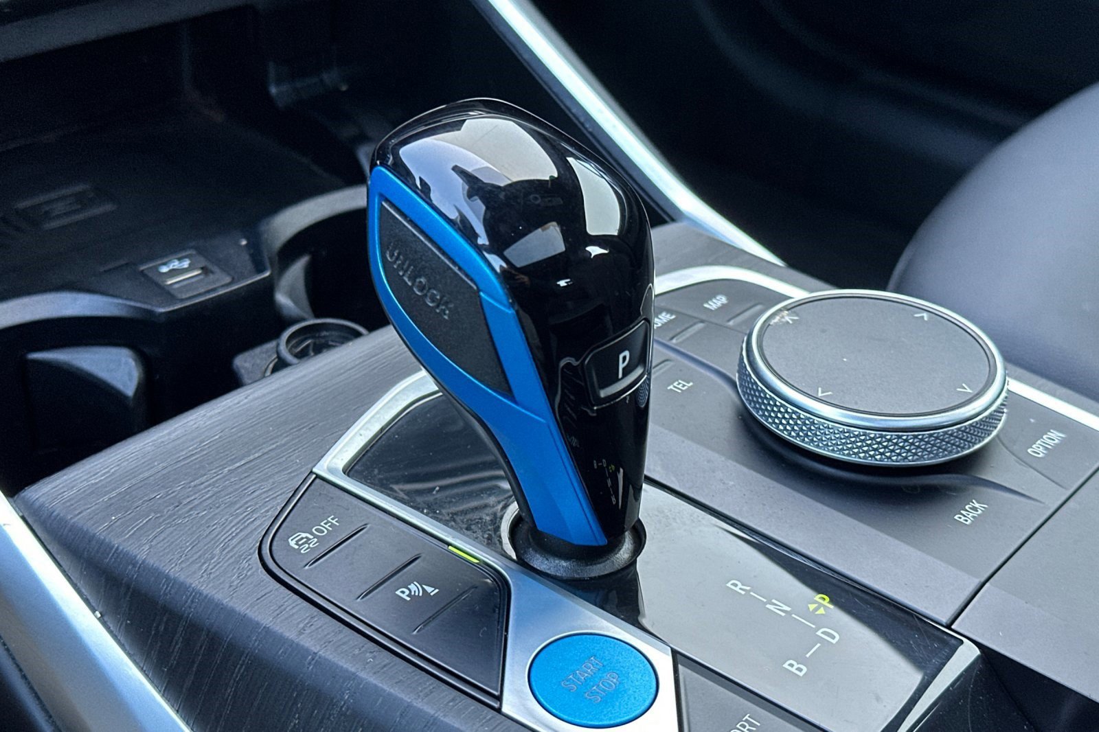 Certified 2023 BMW i4 eDrive40 w/ Premium Package image 14