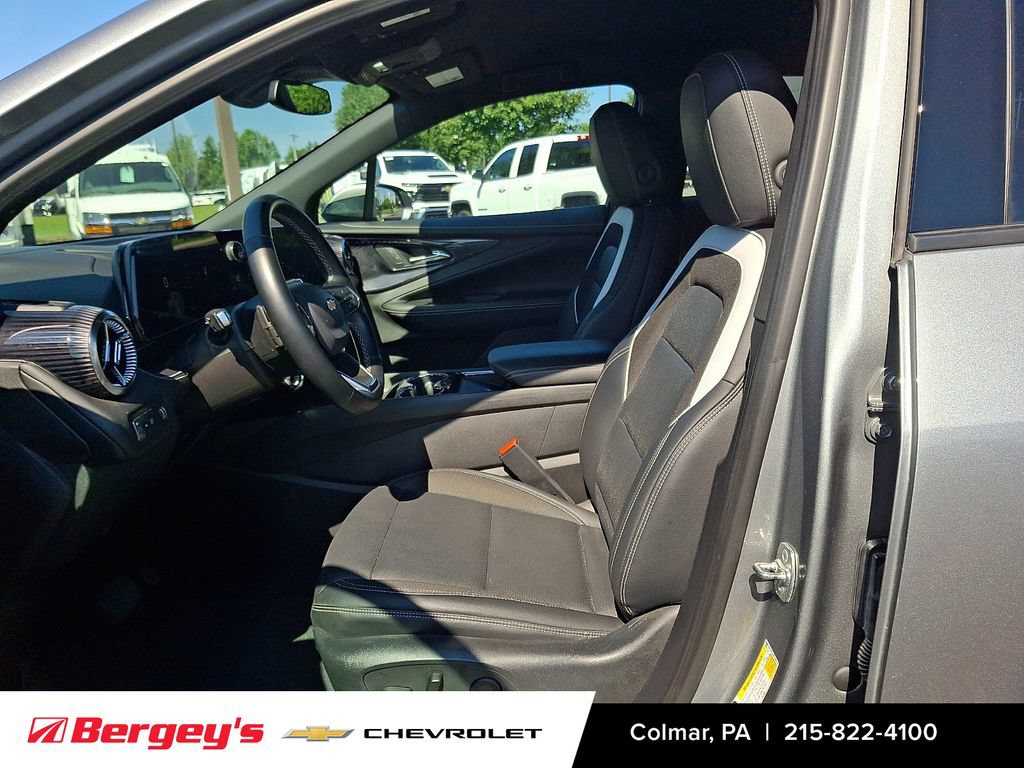 Used 2024 Chevrolet Blazer EV LT AWD/4WD image 16