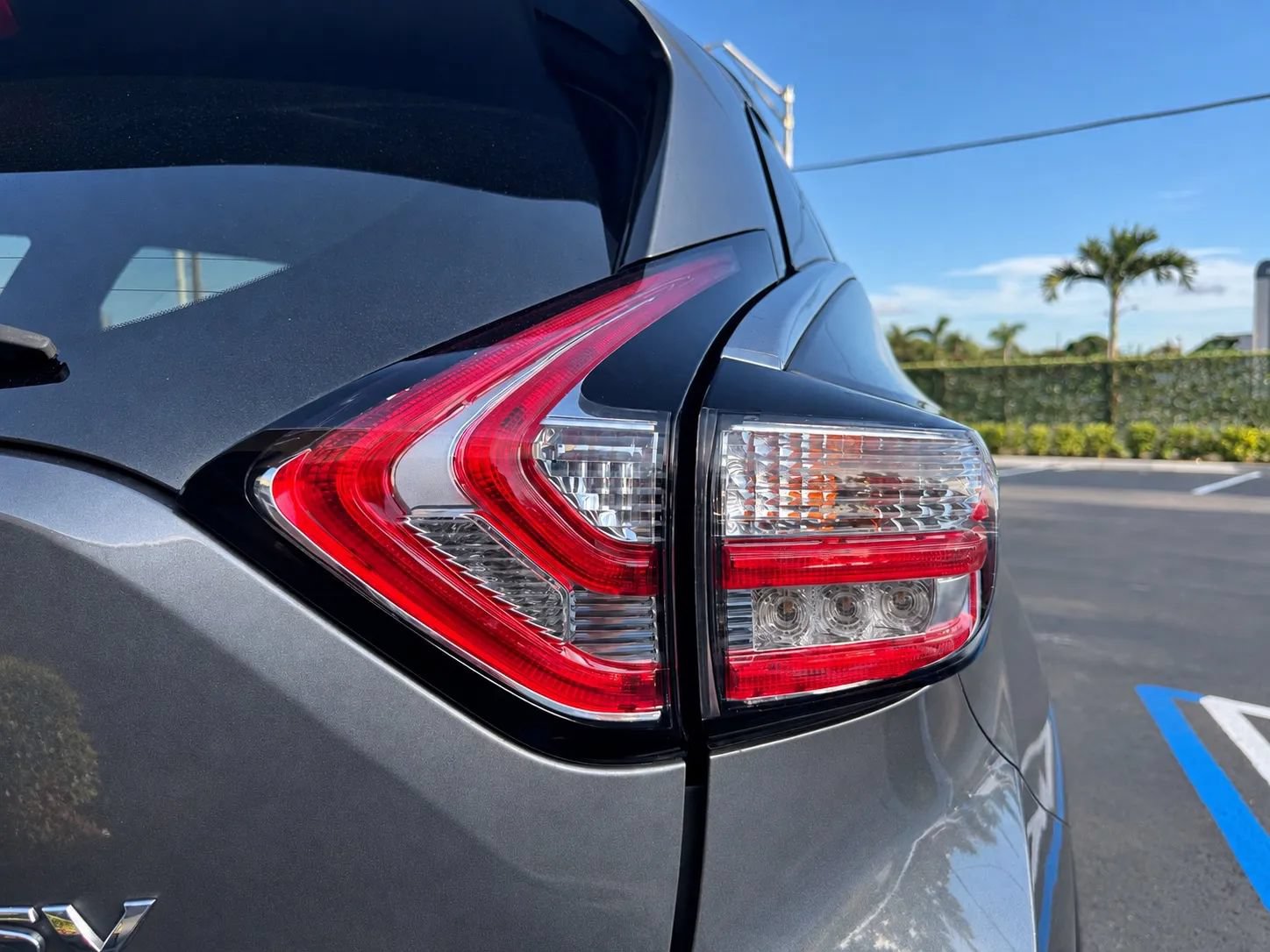 Used 2018 Nissan Murano SV FWD image 8