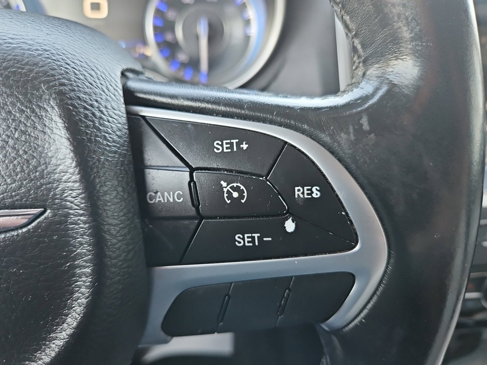 Used 2016 Chrysler 300 Limited RWD image 29