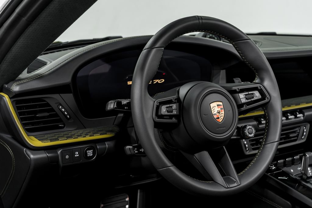 Used 2026 Porsche 911 Carrera GTS image 15