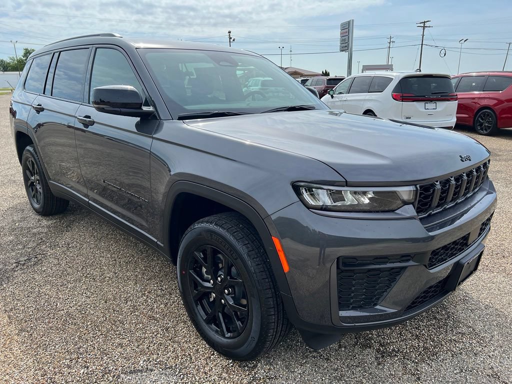 New 2026 Jeep Grand Cherokee L 4WD image 9