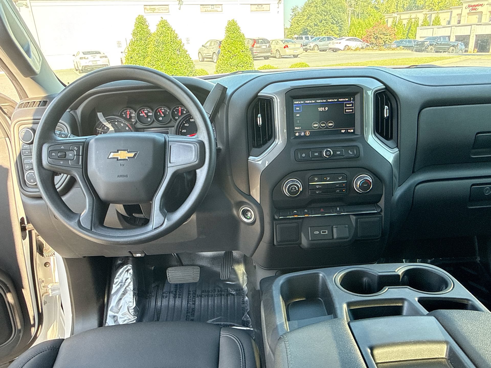 Used 2022 Chevrolet Silverado 1500 W/T w/ WT Value Package AWD/4WD image 16