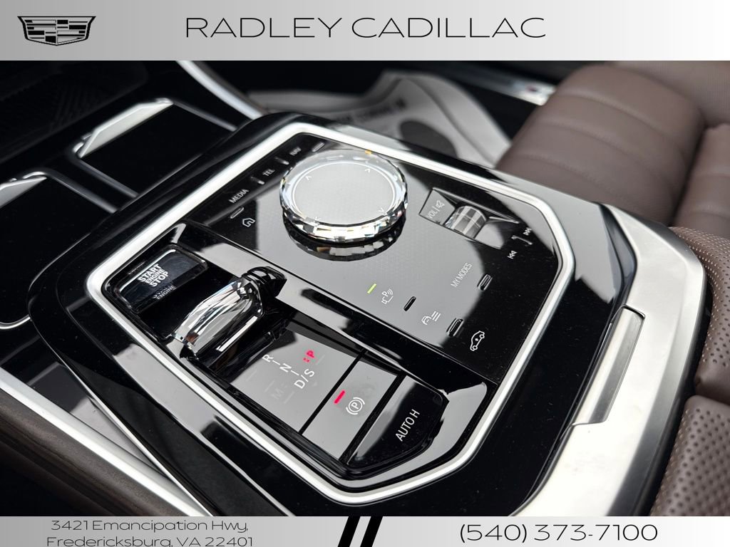 Used 2024 BMW 760i xDrive w/ Executive Package image 11