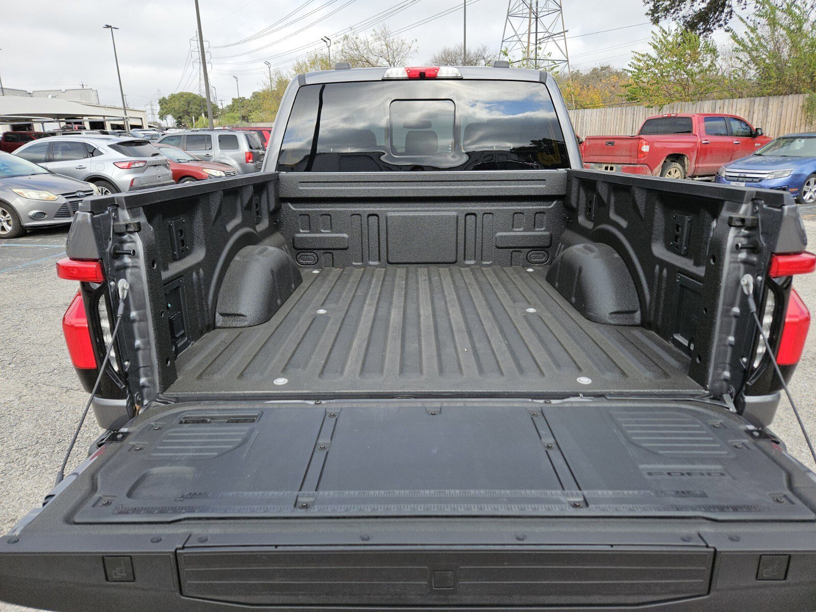 Certified 2025 Ford F150 Lightning Lariat image 32