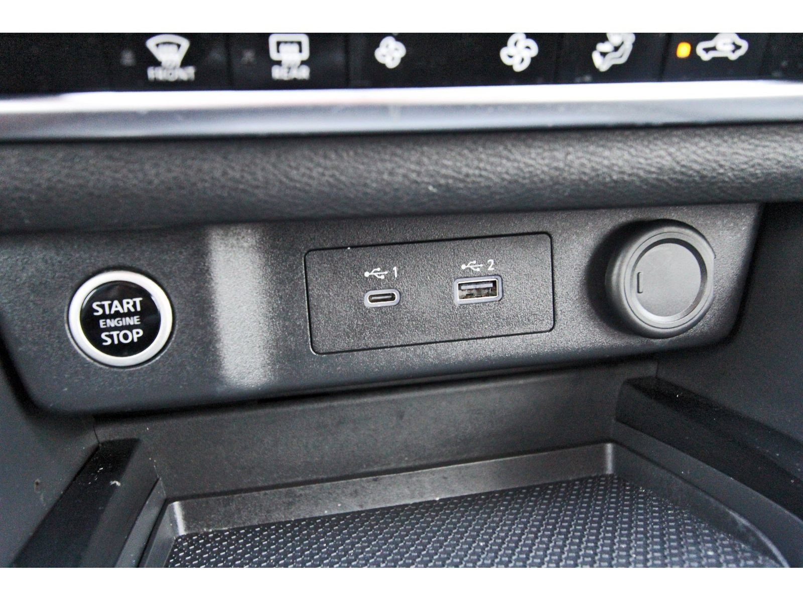 Used 2023 Nissan Rogue SV FWD image 28